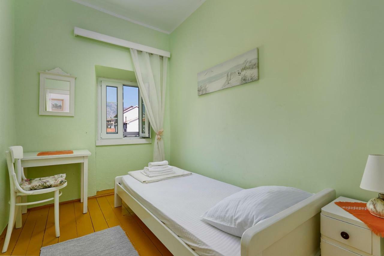 Mediterranean Holiday House & Apartments Kotor Eksteriør bilde