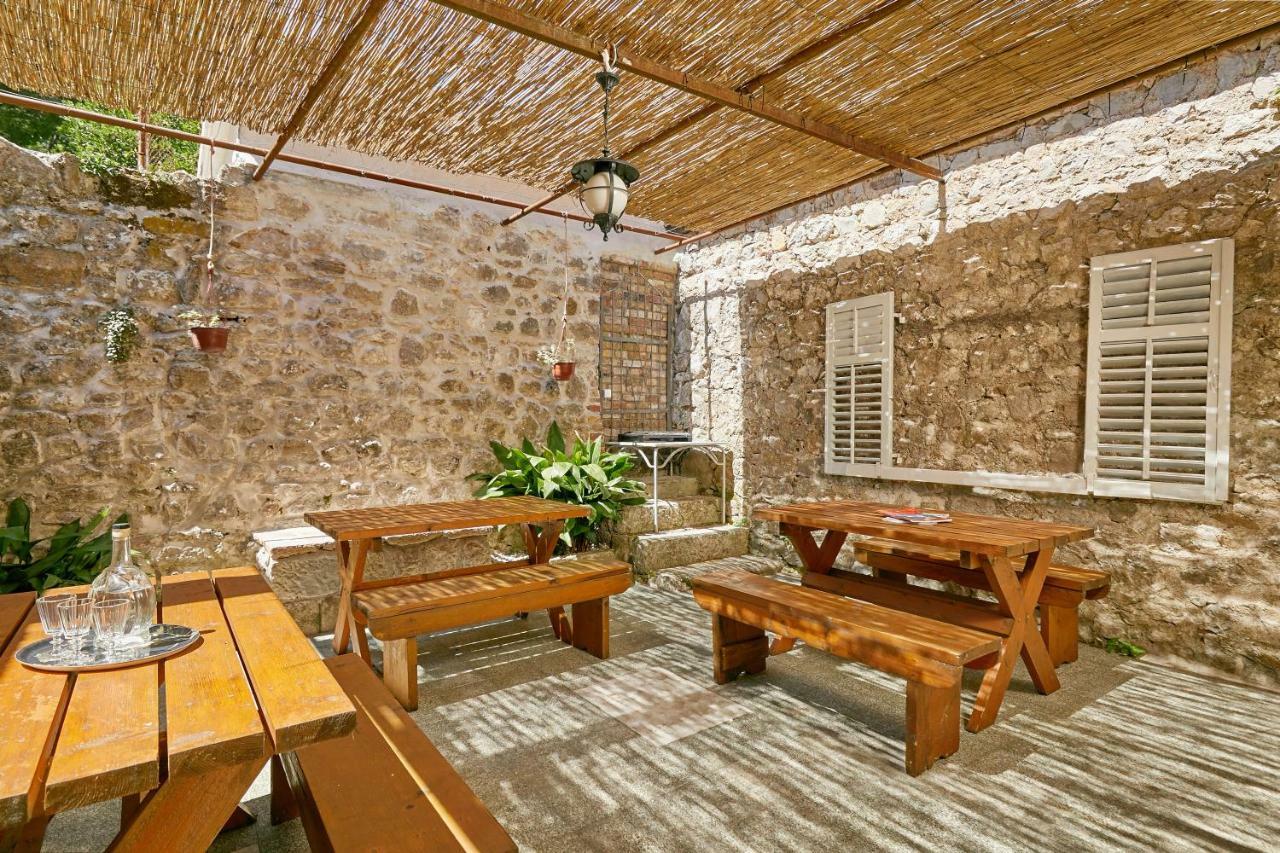 Mediterranean Holiday House & Apartments Kotor Eksteriør bilde