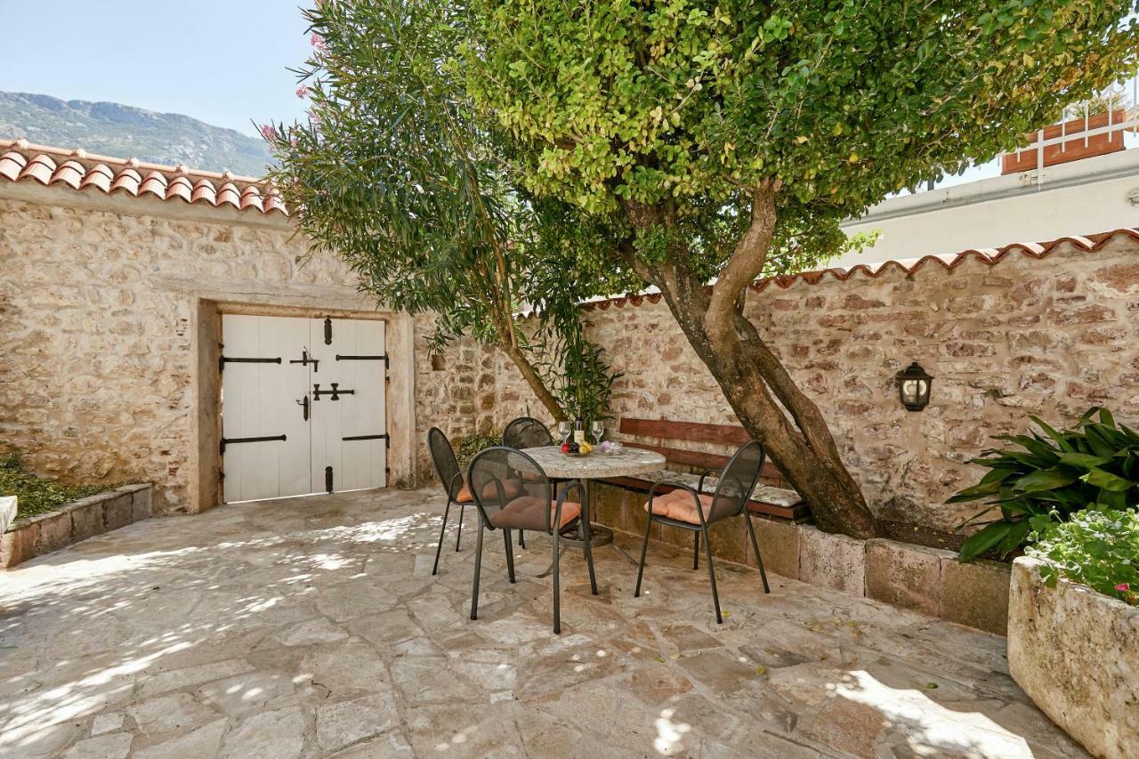 Mediterranean Holiday House & Apartments Kotor Eksteriør bilde