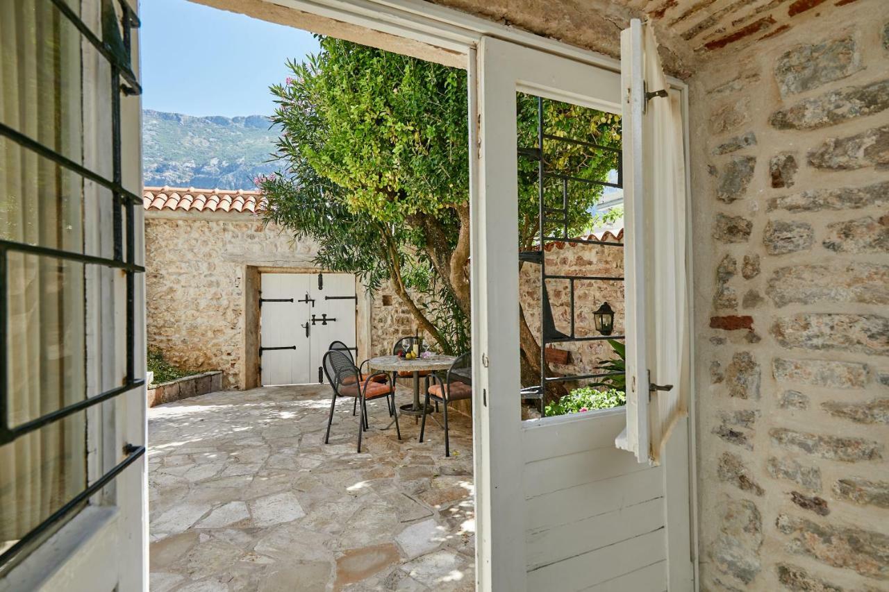 Mediterranean Holiday House & Apartments Kotor Eksteriør bilde