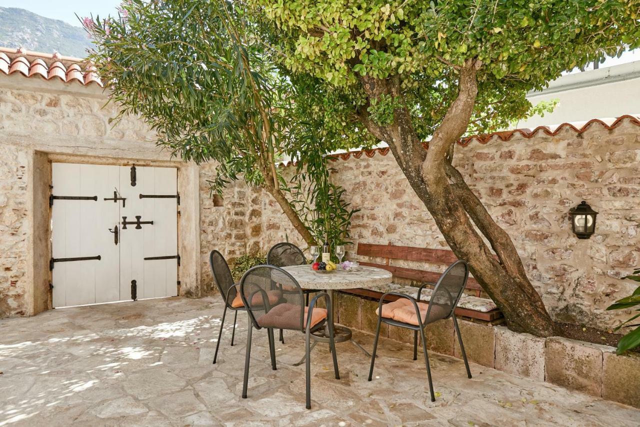 Mediterranean Holiday House & Apartments Kotor Eksteriør bilde